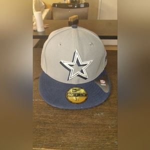 Used Dallas cowboy fitted hat size 7 1/4